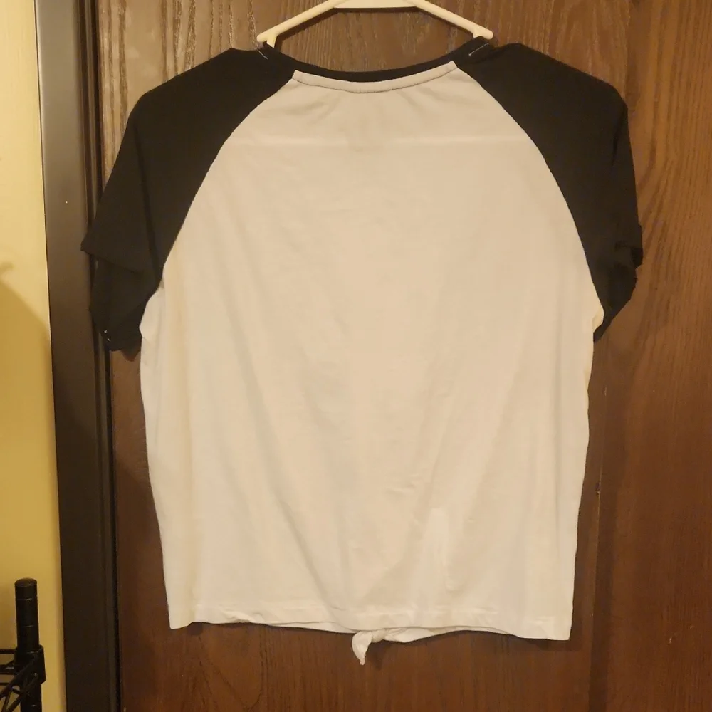 Grateful Dead Black and White Rose Skull Crop Top - Picture 4 of 5